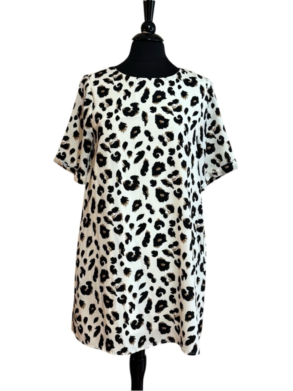 JODIFL White Black Leopard Print Shift Dress Size M